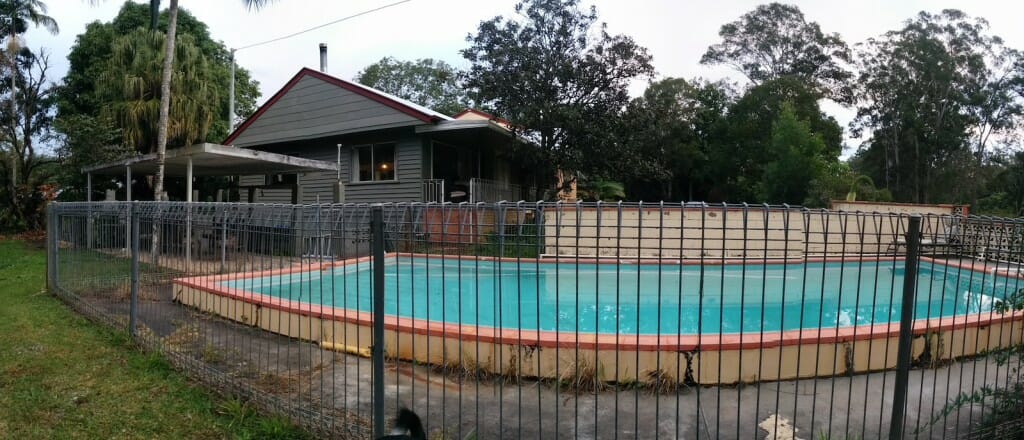 Havilah House Swimming Pool 01