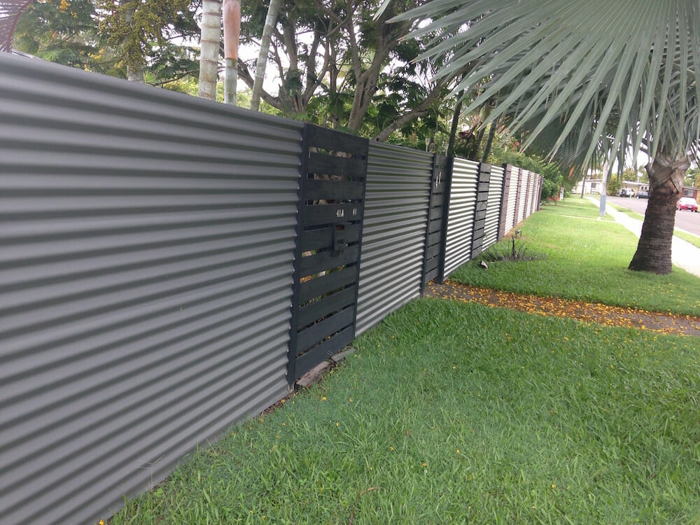 corrugated metal fence 02